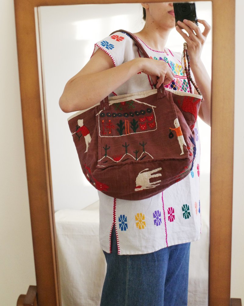 共两色 泰国山岳民族 Naga族 手织布料手工刺绣布包 - 手提包/手提袋 - 棉．麻 