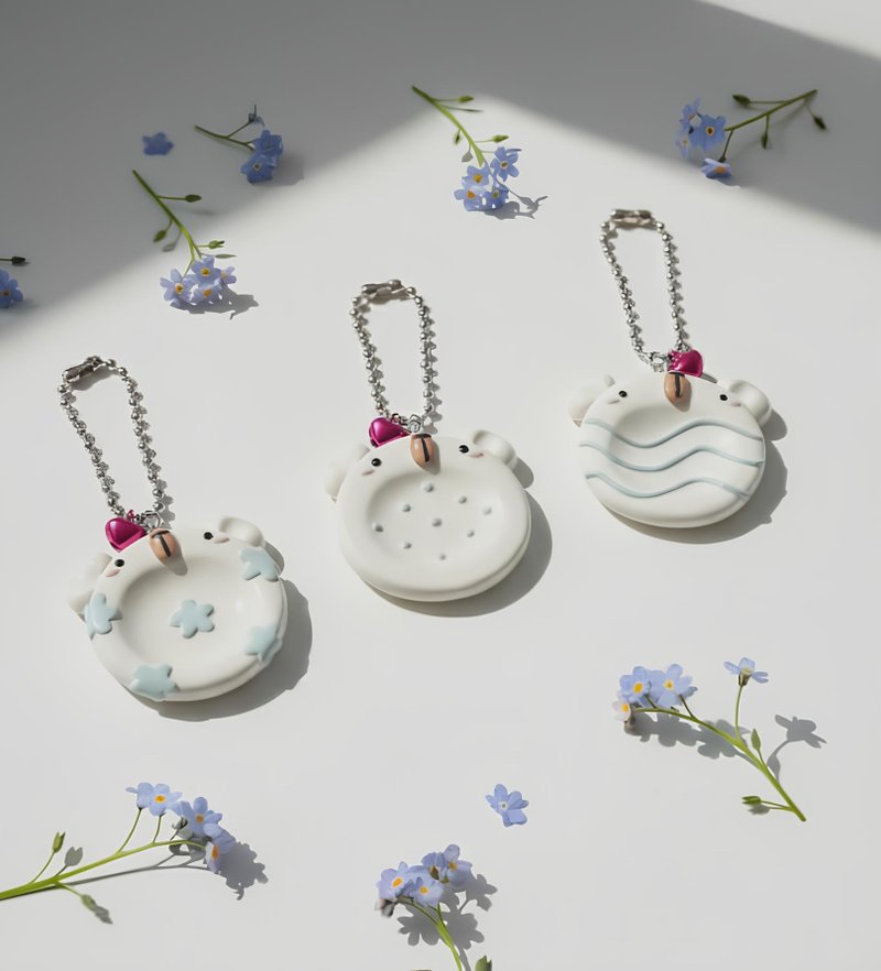 Worry Stone 钥匙圈 舒压石 手工制作 尺寸 3.5 厘米。价格/1 件 - 吊饰 - 其他材质 白色