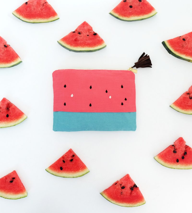 WATERMELON POUCH - 化妆包/杂物包 - 绣线 红色