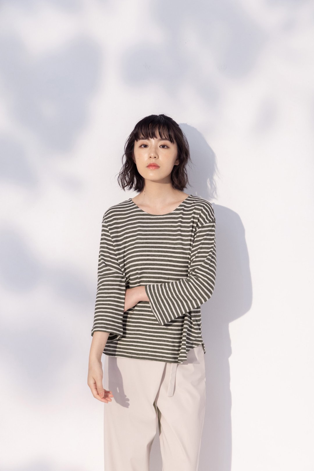 没有说完的故事开襟纯棉长袖上衣-我们(绿) - 女装上衣 - 棉．麻 绿色