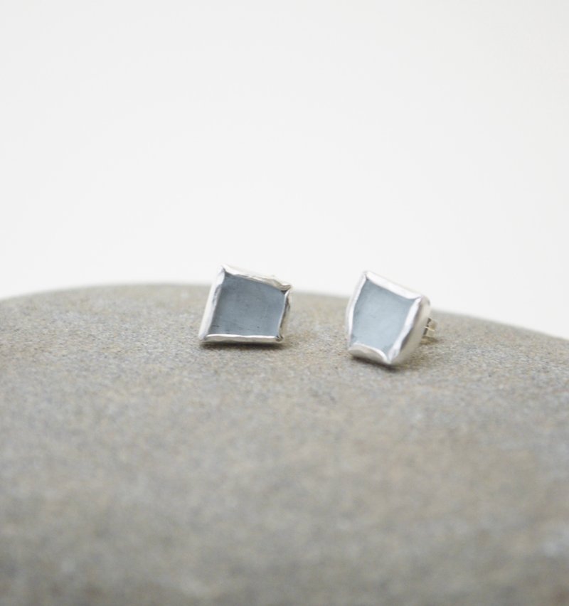 原石系列-蓝色海水蓝宝·纯银耳钉(一对) - 耳环/耳夹 - 纯银 蓝色