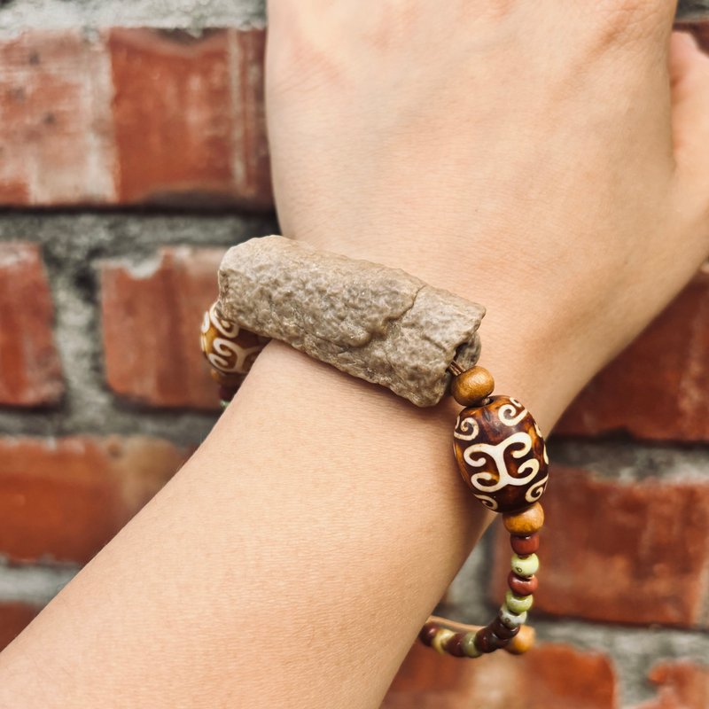 木化石手工珠串链-可调整 - 手链/手环 - 石头 多色