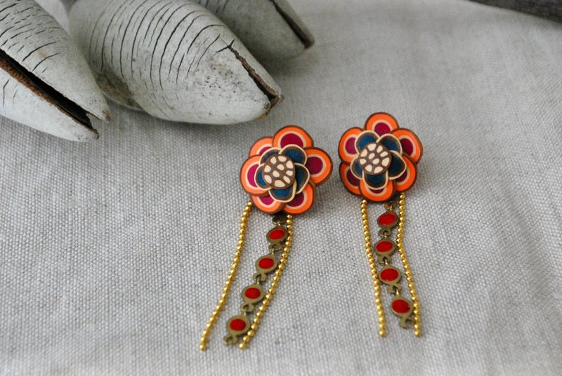 大朵花造型长链耳针/耳夹 红色、橘色、粉色、绿色 - 耳环/耳夹 - 粘土 多色