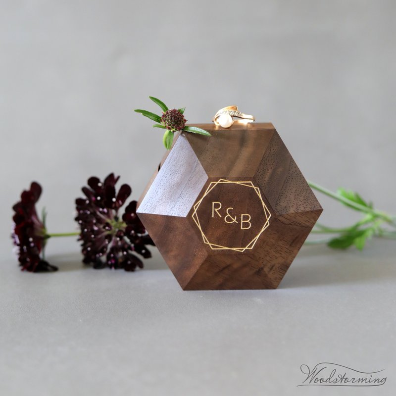Wooden hexagon ring box, rotating ring display box by Woodstorming - 收纳用品 - 木头 