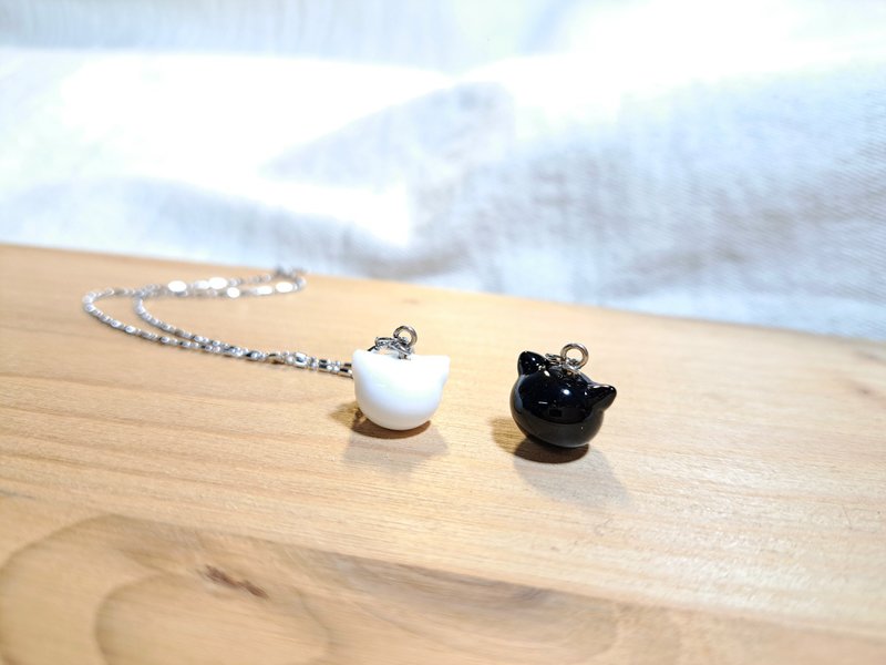 柚子林琉璃 - 黑白喵喵 - 项链款 - 项链 - 琉璃 多色