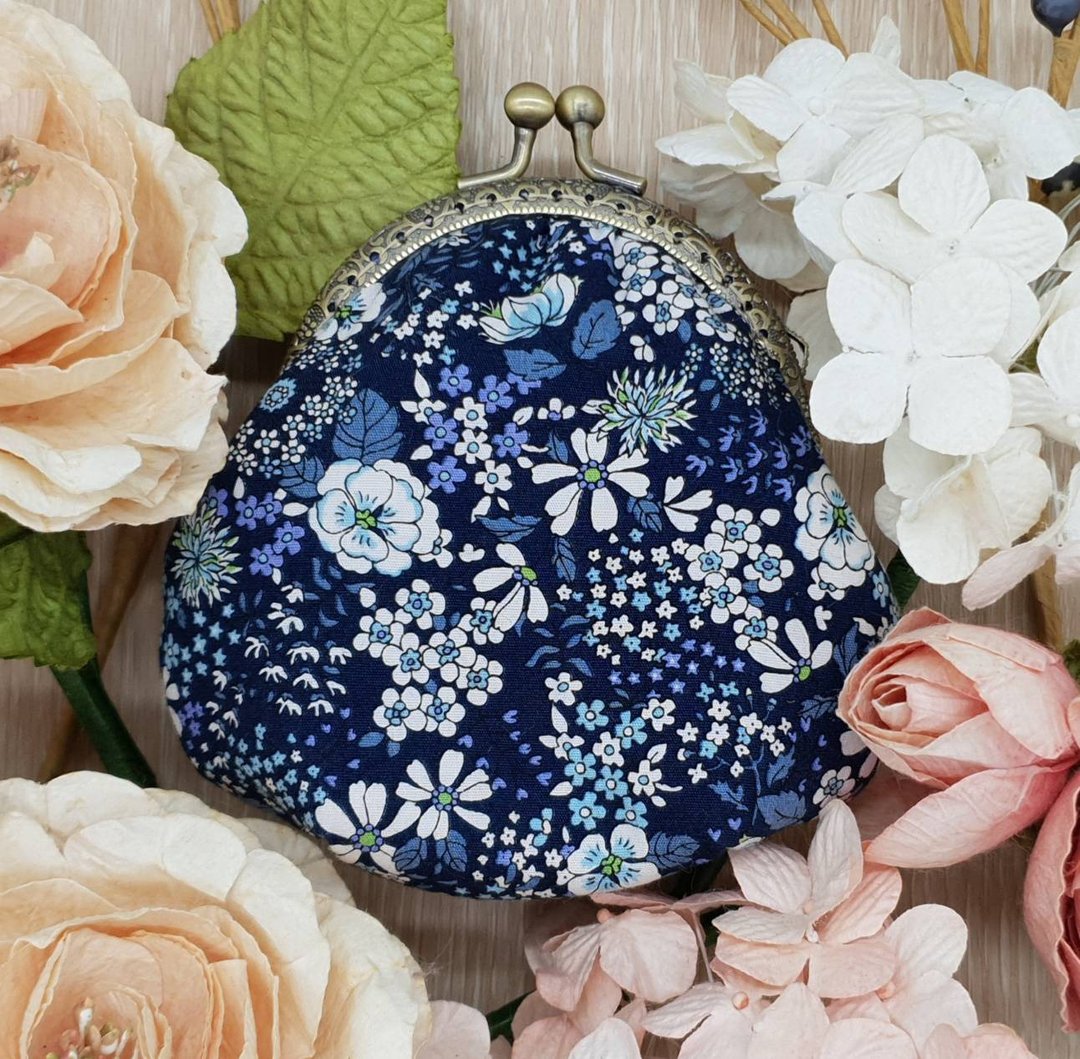 Japanese cotton coin purse - kiss lock - floral pattern - 零钱包 - 棉 