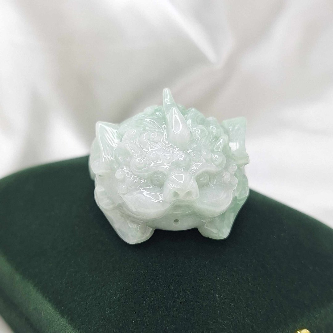 果绿 圆润独角兽 吊坠 摆件 挂饰 | 天然缅甸玉A货翡翠 - 项链 - 玉石 