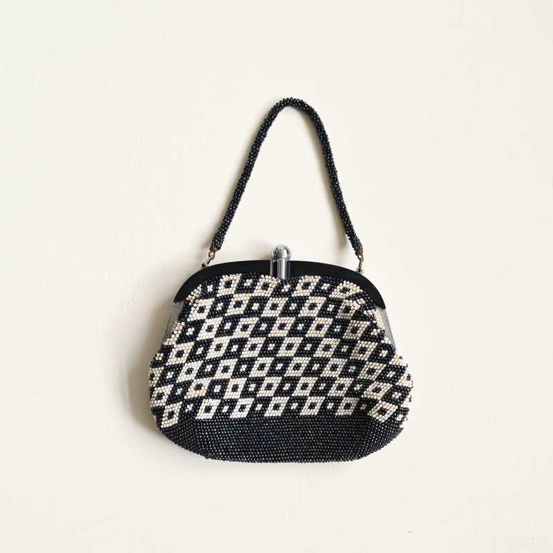 【蛋植物古着】昼夜珠饰手提古着口金包 - 手提包/手提袋 - 其他人造纤维 