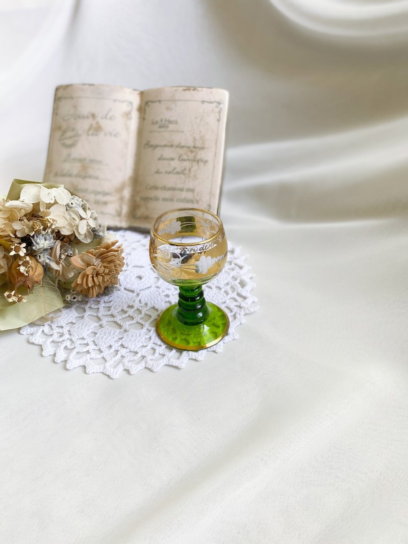 【好日恋物】德国带回绿金色复古迷你雕花高脚水晶杯红酒杯 - 酒杯/酒器 - 玻璃 多色