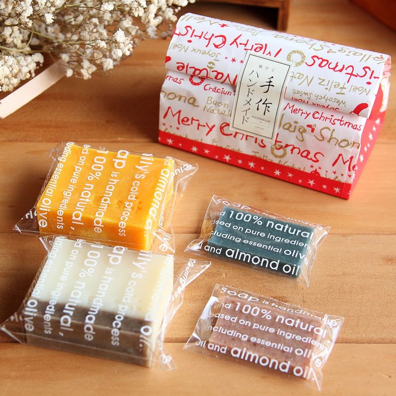 4入洗脸卸妆肥皂福袋 - 脸部清洁/卸妆用品 - 植物．花 