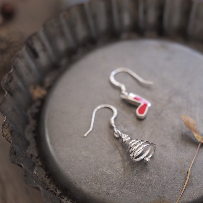 Christmas Socks & Tree Hook Earrings Silver 925 - 耳环/耳夹 - 其他金属 红色