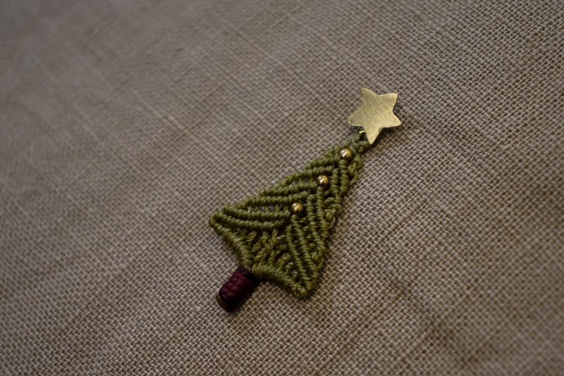 Twinkle 圣诞树蜡线胸针 - 胸针 - 铜/黄铜 多色