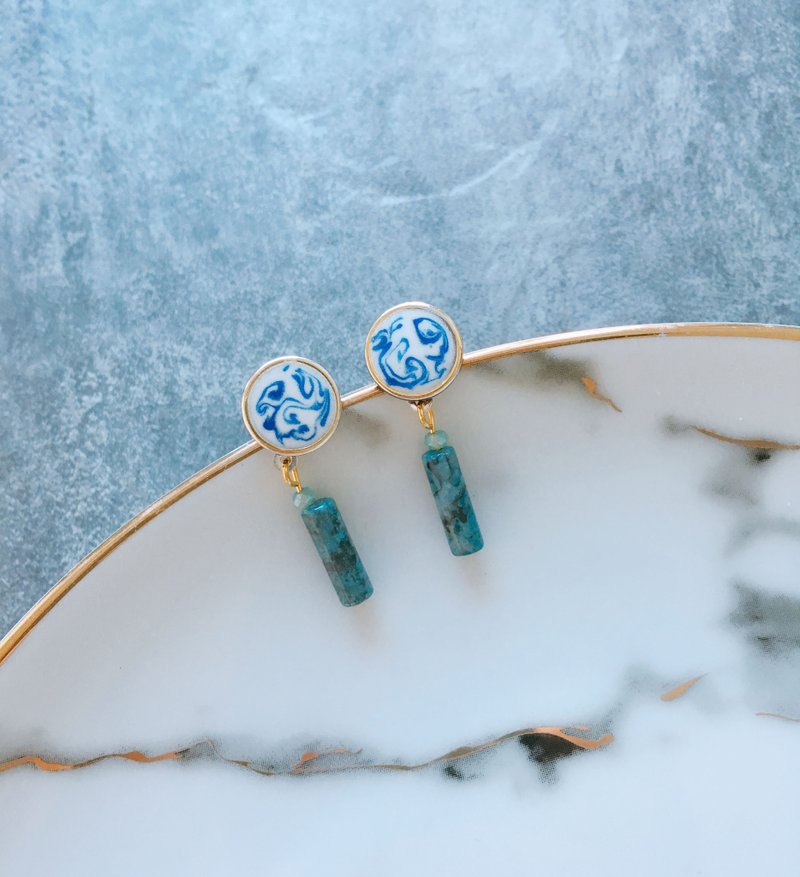 手绘青花瓷贝壳玉石耳环 - 耳环/耳夹 - 其他材质 