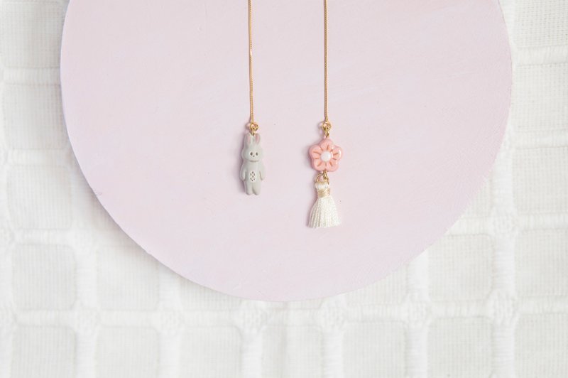 小兔子垂吊耳环 - 耳环/耳夹 - 粘土 