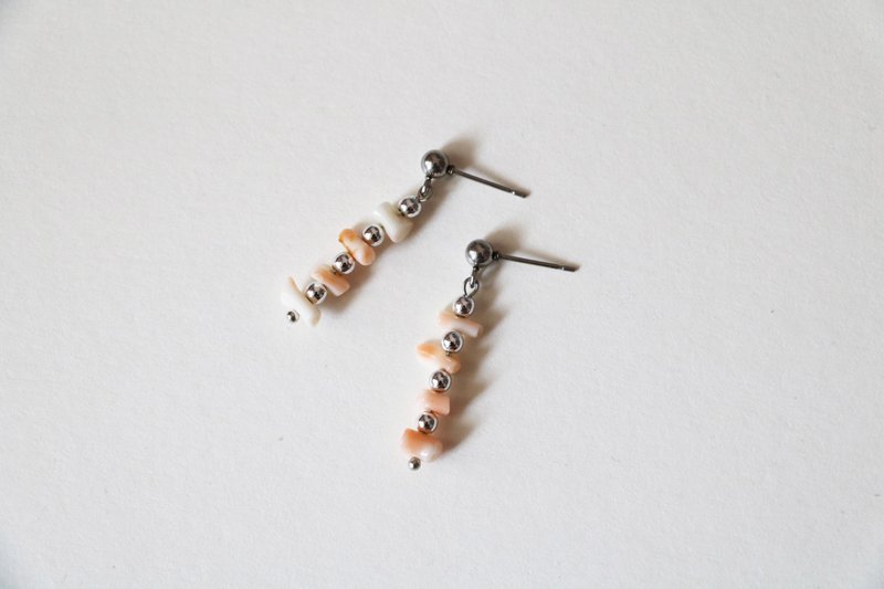 粉色珊瑚银串 _ 手工耳环 - 耳环/耳夹 - 其他材质 粉红色