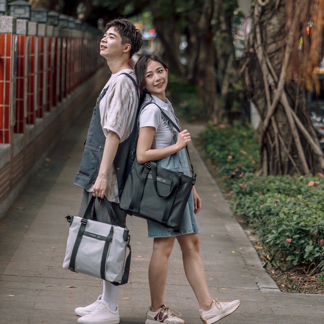 【父亲节礼物】NEO Tote H 横式托特包 (多色可选) - 侧背包/斜挎包 - 其他材质 