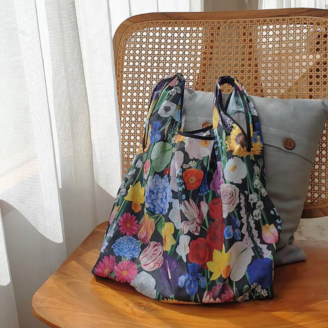 foldable cloth bag flower foldable shopping bag : black - 手提包/手提袋 - 塑料 黑色