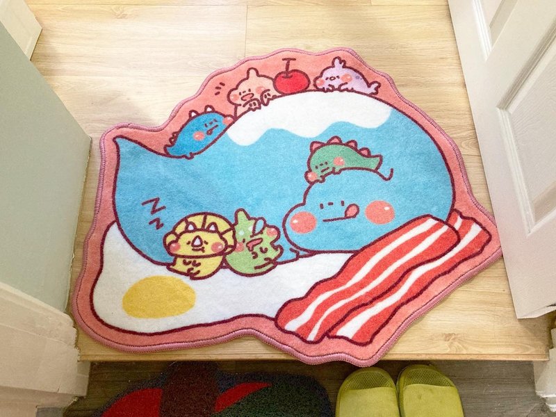 狗狗夹星 / 原创地毯/脚踏垫 /出门的培根蛋款 - 地垫/地毯 - 其他材质 