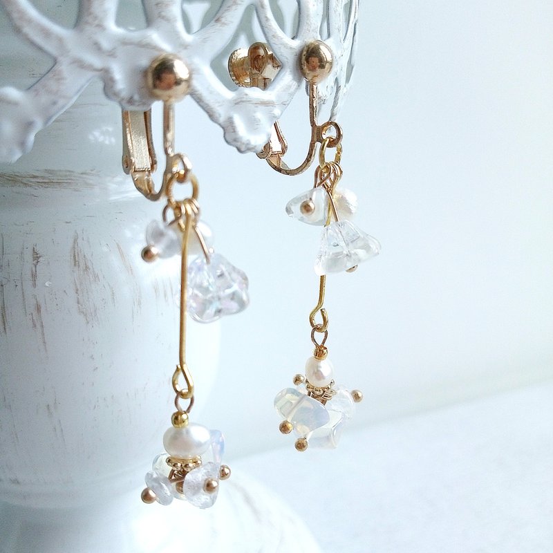 Aiyana 白雪系列 白水晶 天然珍珠 耳环 - 耳针/耳夹 - 耳环/耳夹 - 水晶 白色