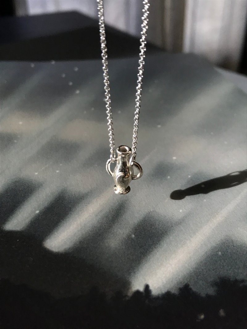 925银 弯月 宝瓶项链 - 项链 - 纯银 银色