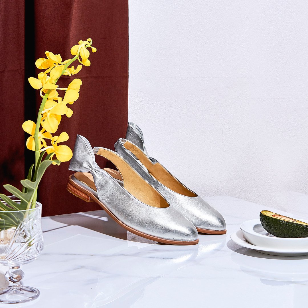 SILVER - CHERRY Slingback Shoes - 女款休闲鞋 - 真皮 银色
