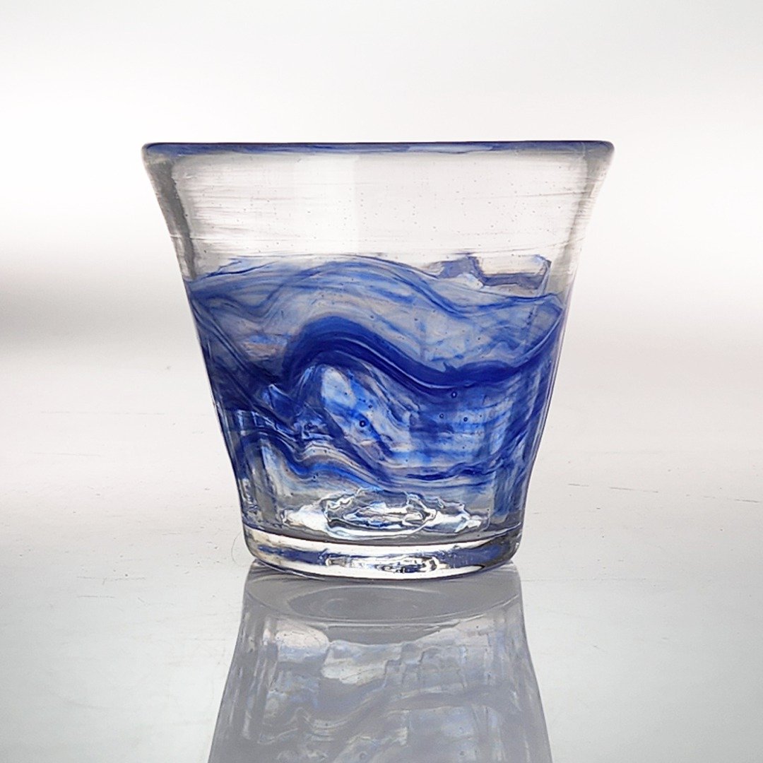 川流锤纹杯-敞口 手作玻璃杯 纯手工吹制 - 玻璃杯 - 玻璃 蓝色