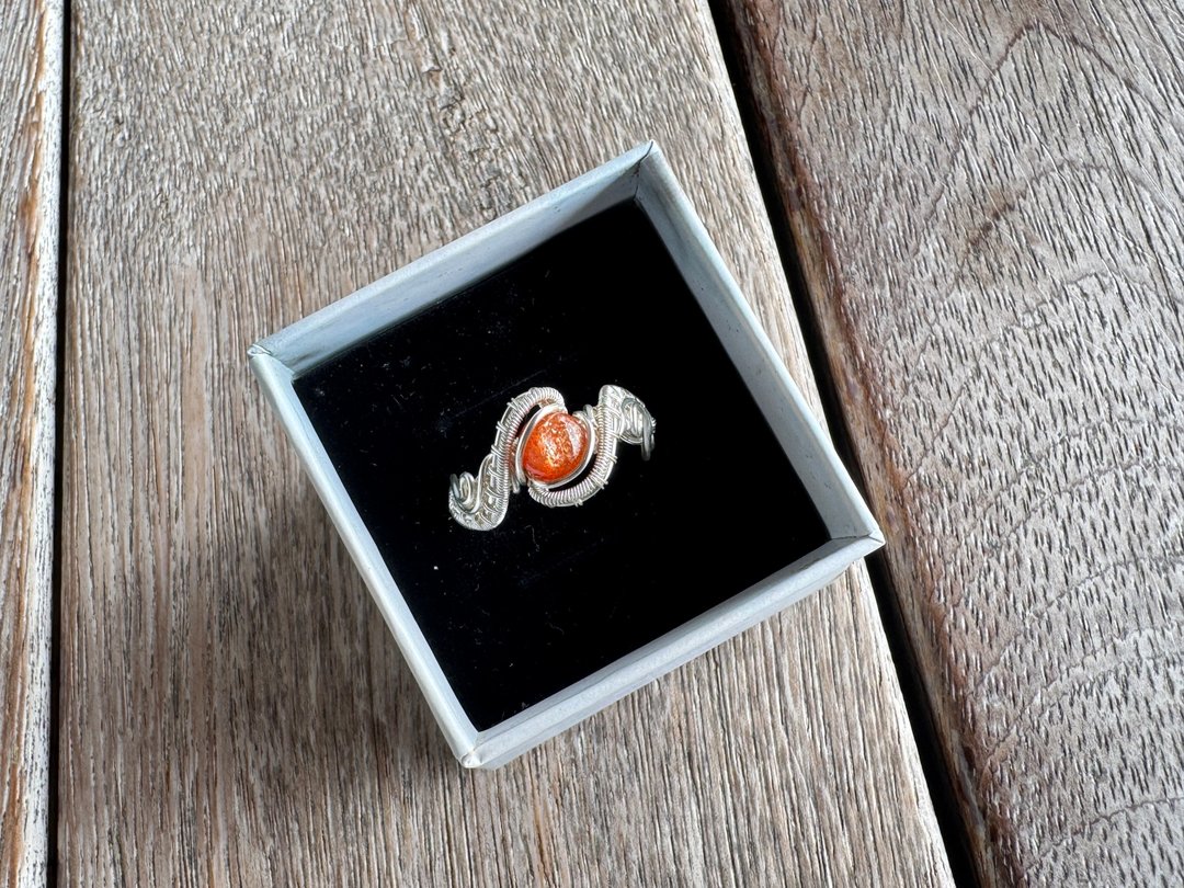 20260418 wire wrapping 金草莓水晶 铜线 绕线 介指 - 项链 - 铜/黄铜 橘色