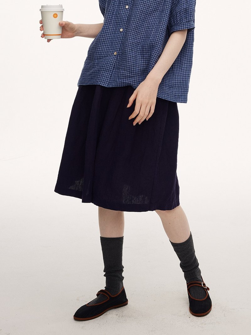 深蓝色亚麻松紧腰夏日百搭百褶减龄短裙 - 裙子 - 棉．麻 黑色