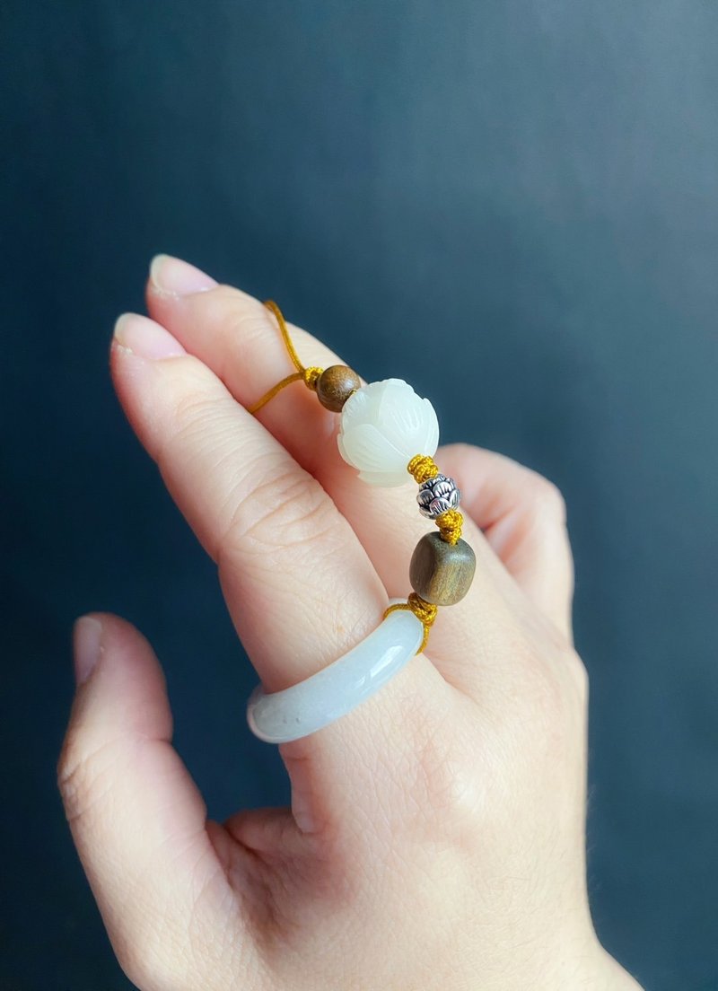 天然缅甸玉翡翠 高贵戒圈手机链 挂饰 莲花 礼物 包挂 - 吊饰 - 玉石 蓝色