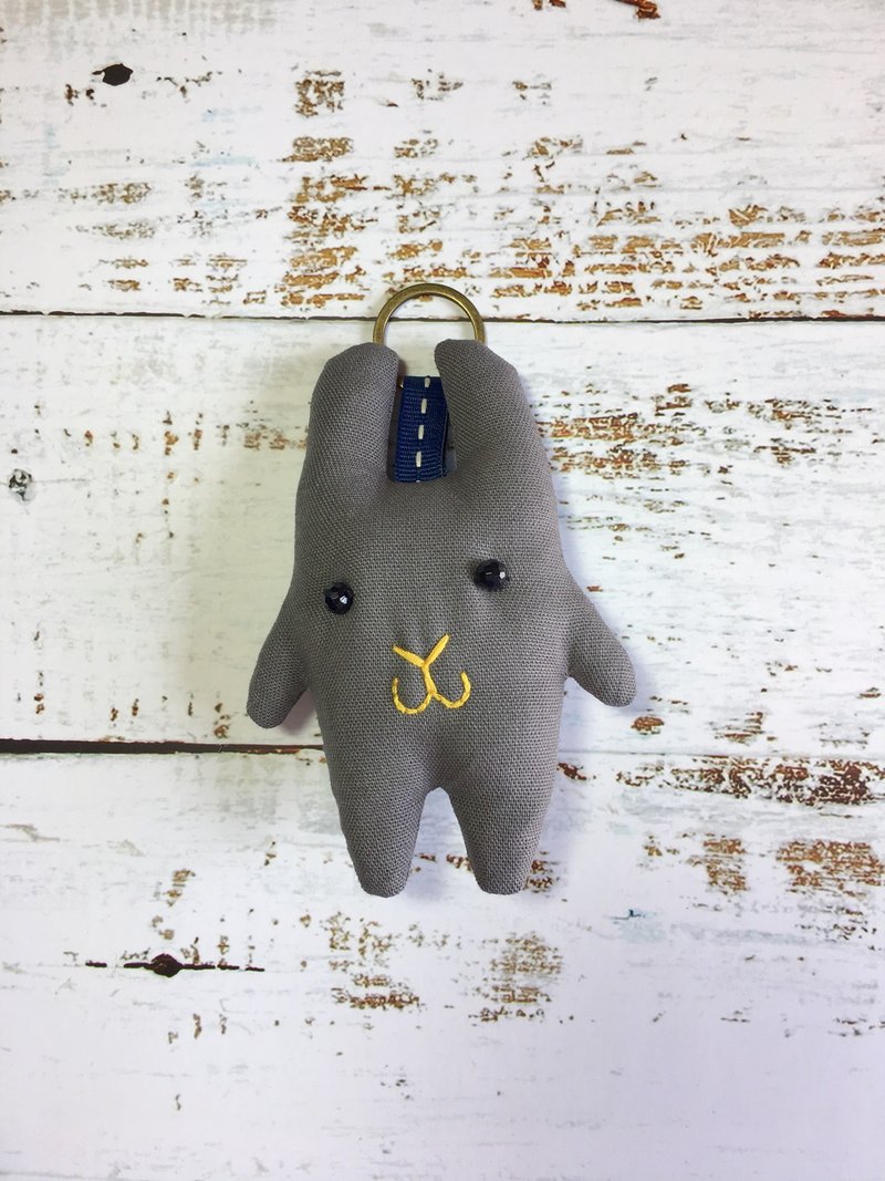 +铁灰色+兔子钥匙圈 - 吊饰 - 棉．麻 灰色