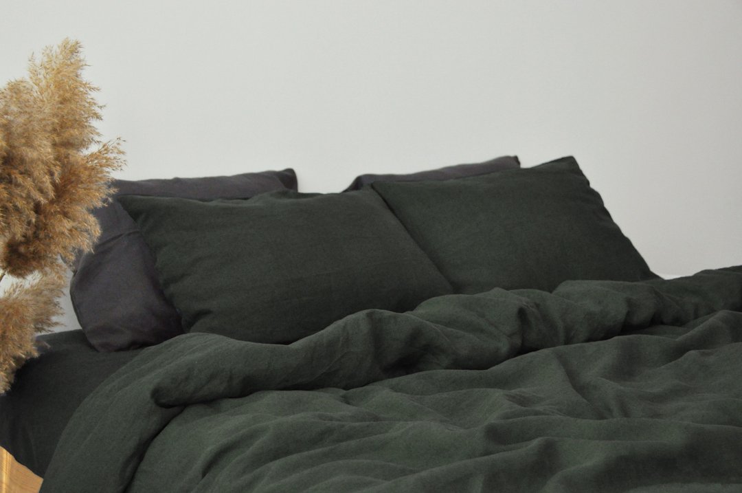 Charcoal green linen pillowcase / Green pillow cover / Euro, American size - 寝具 - 亚麻 绿色