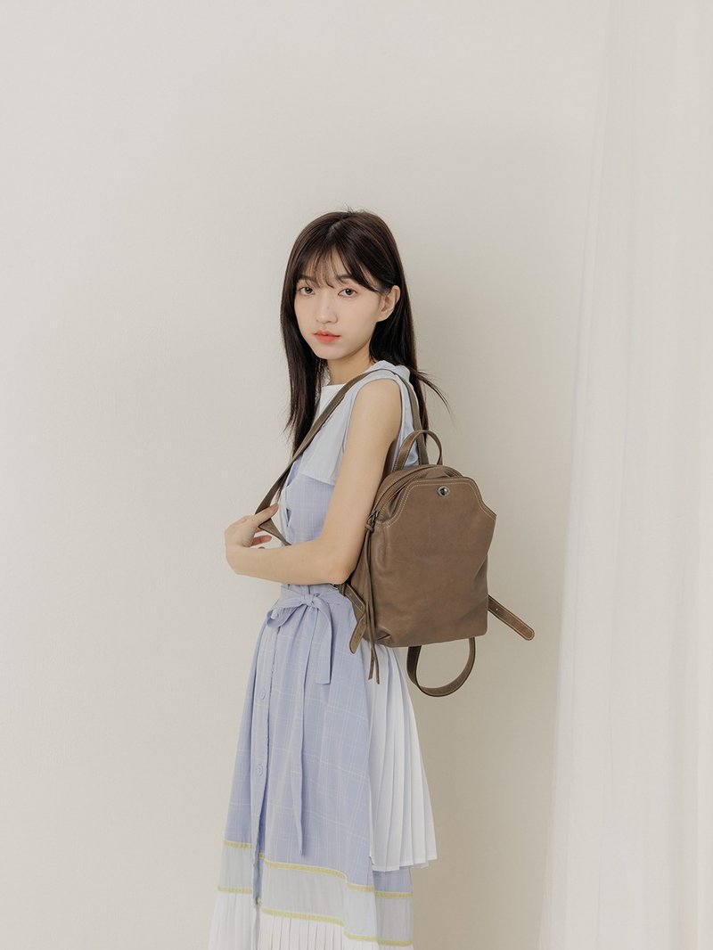 supportingrole 真皮休闲实用精致风格后背包 灰褐色 - 后背包/双肩包 - 真皮 咖啡色