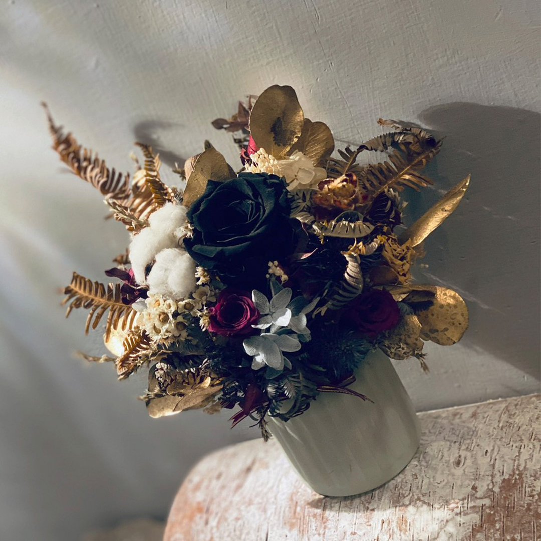 永生玫瑰盆花 高雅不凋花 岁月沉金 | 送礼祝贺首选 |台北可自取 - 干燥花/捧花 - 植物．花 黑色