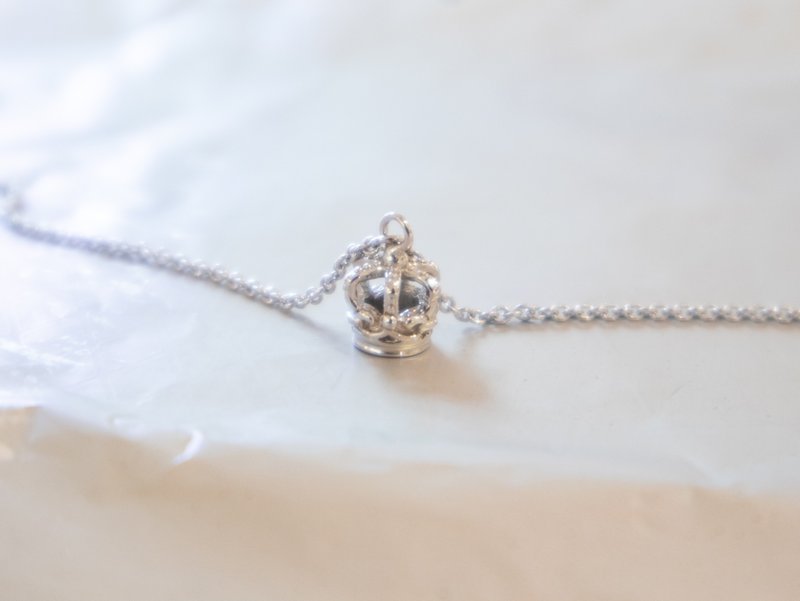 925 SILVER皇冠charm迷你小淡水珍珠3mm-精致手链- 银 - 手链/手环 - 珍珠 银色