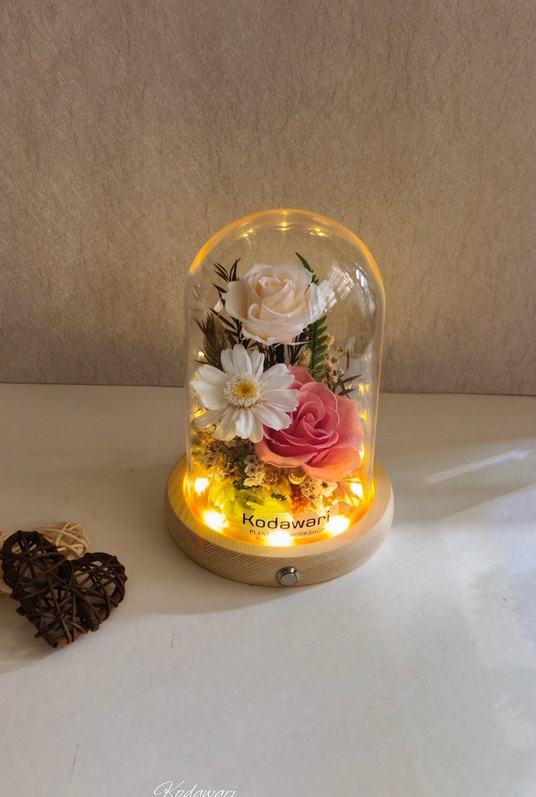 永生花玻璃罩。花盅小夜灯 祝贺花礼 生日礼物 圣诞礼物 交换礼物 - 干燥花/捧花 - 植物．花 