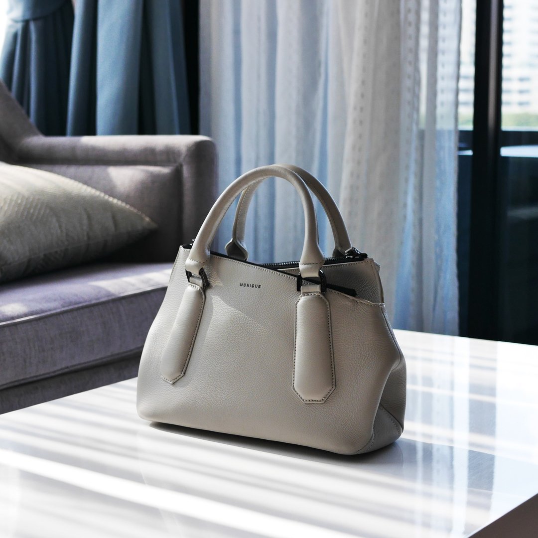 Monique~ Mina Handbag in Smoke Grey Soft Leather - 手提包/手提袋 - 真皮 灰色
