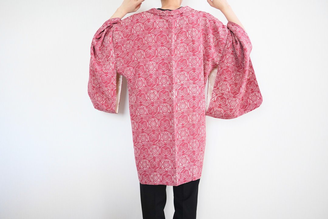 Japanese KIMONO, butterfly kimono, floral haori, authentic kimono - 女装休闲/机能外套 - 丝．绢 红色