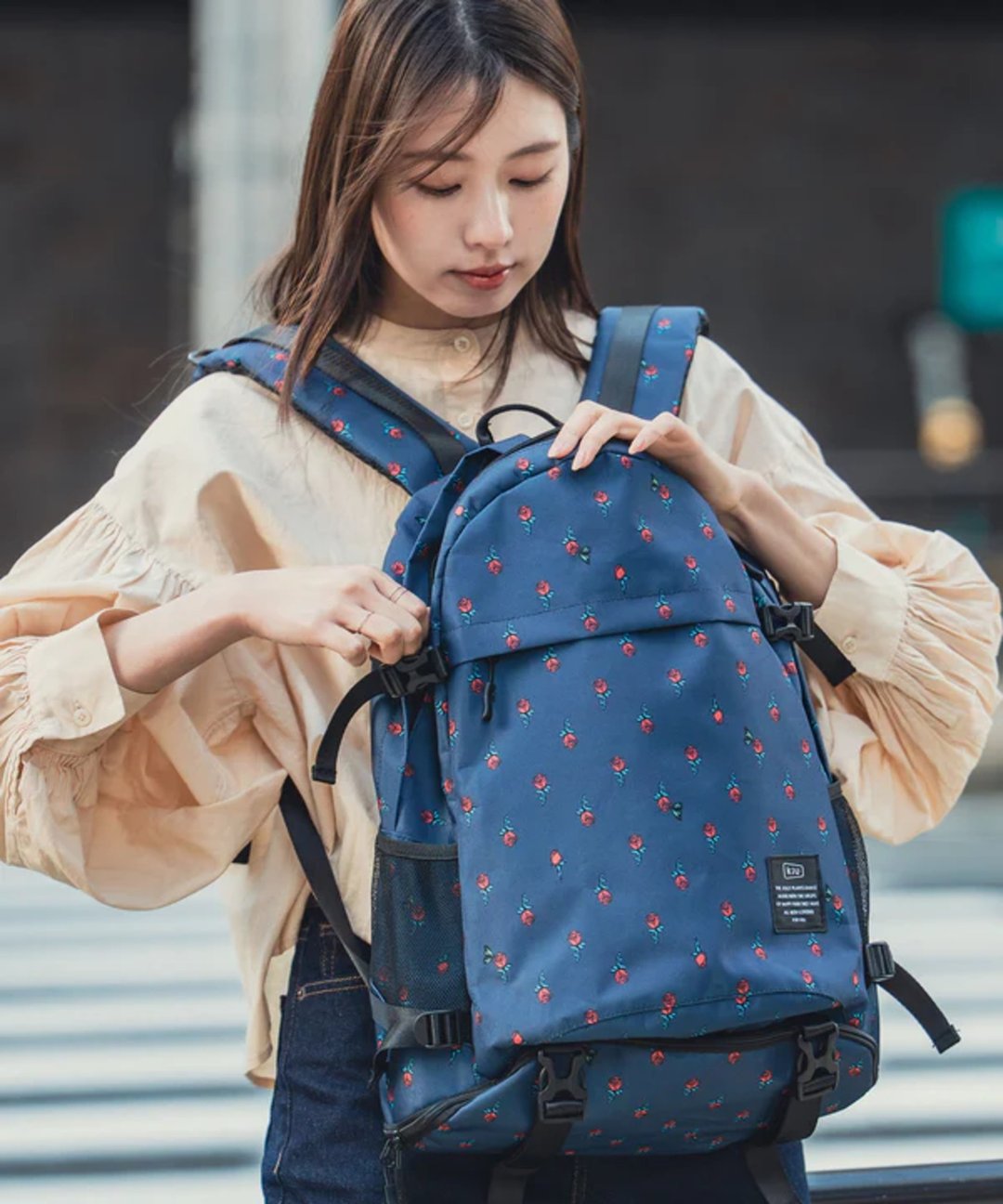 【热门预购】KiU 2026 新品 防泼水街头嬉皮背包 22L (6 色) K111 - 后背包/双肩包 - 聚酯纤维 多色