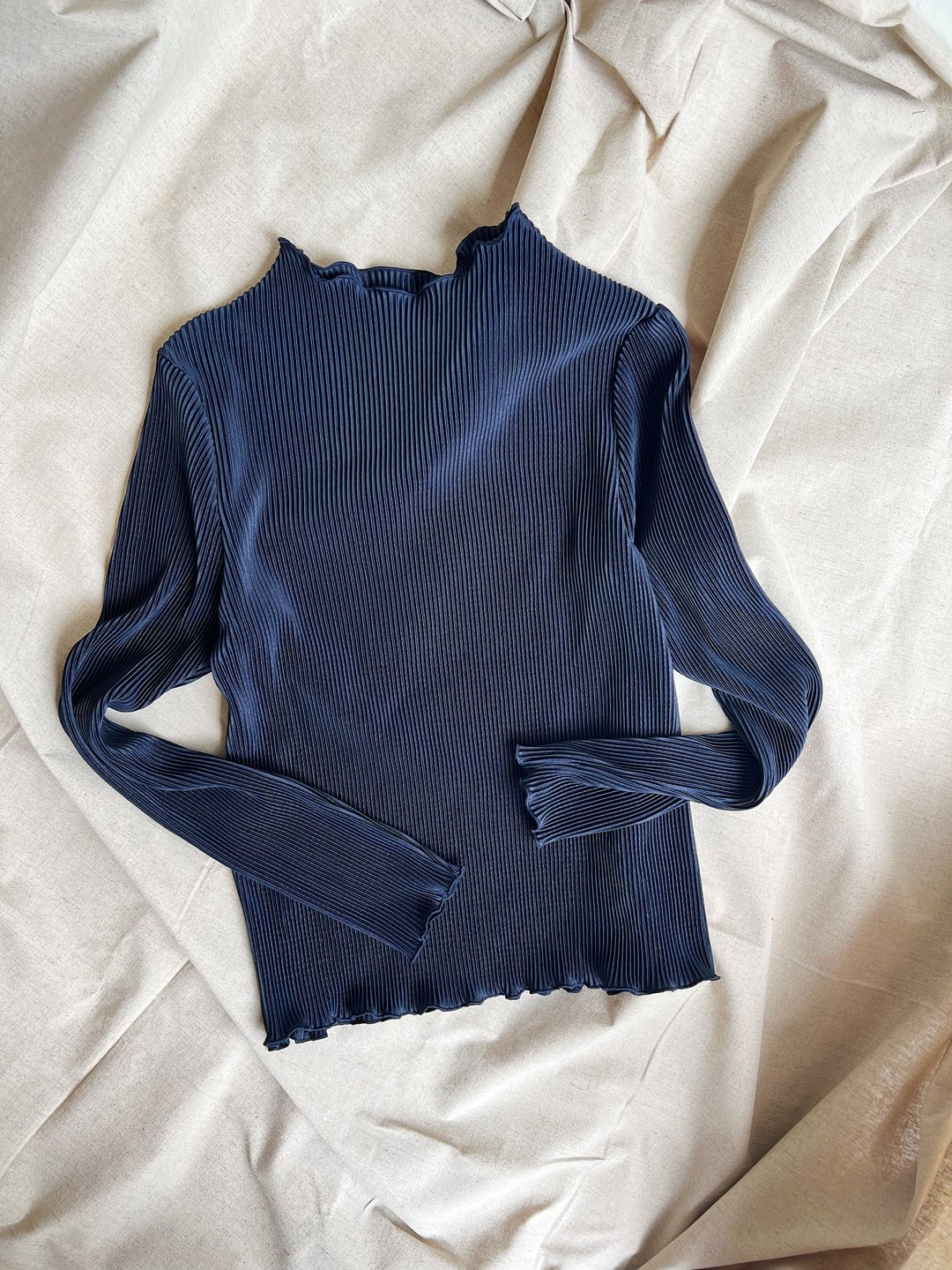 墨蓝黑色 压纹坑条 小立领 卷卷木耳边 内搭上衣 Tshirt - 女装上衣 - 聚酯纤维 蓝色