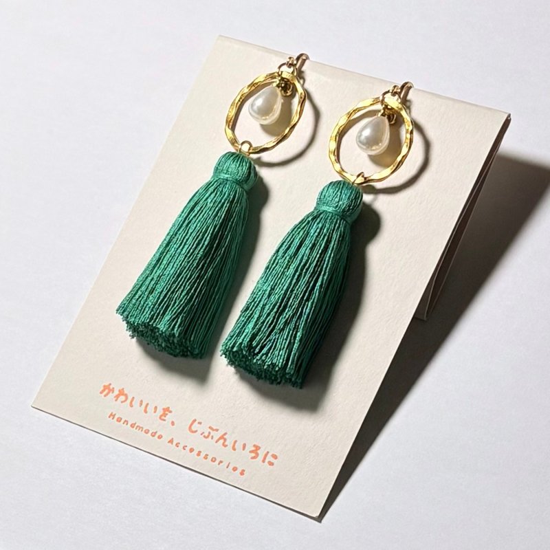 陆莲花耳环 - 耳环/耳夹 - 绣线 绿色