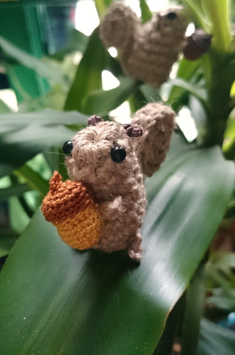 麻绳勾织松鼠摆设 - 摆饰 - 棉．麻 咖啡色