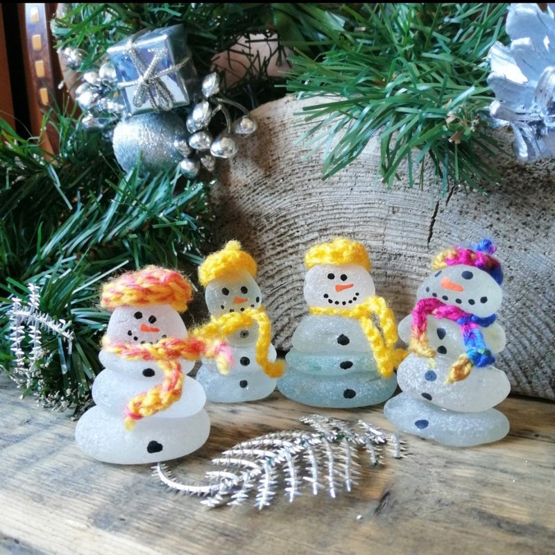 Cute sea glass snowmen.Xmas ornament.Snowman Ornaments gift idea.New home gift - 玩偶/公仔 - 玻璃 白色