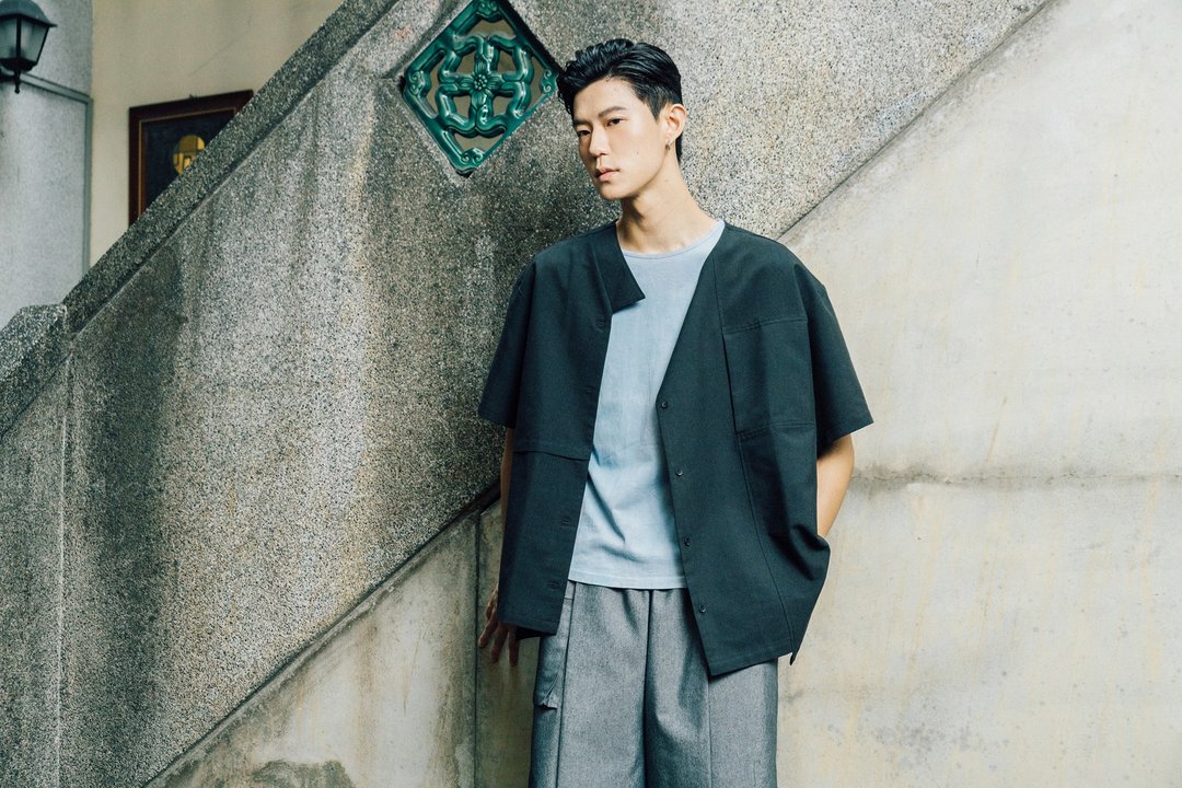 制 不对称短袖衬衫(黑/灰) Organic Cotton & Recycle - 其他 - 环保材料 黑色