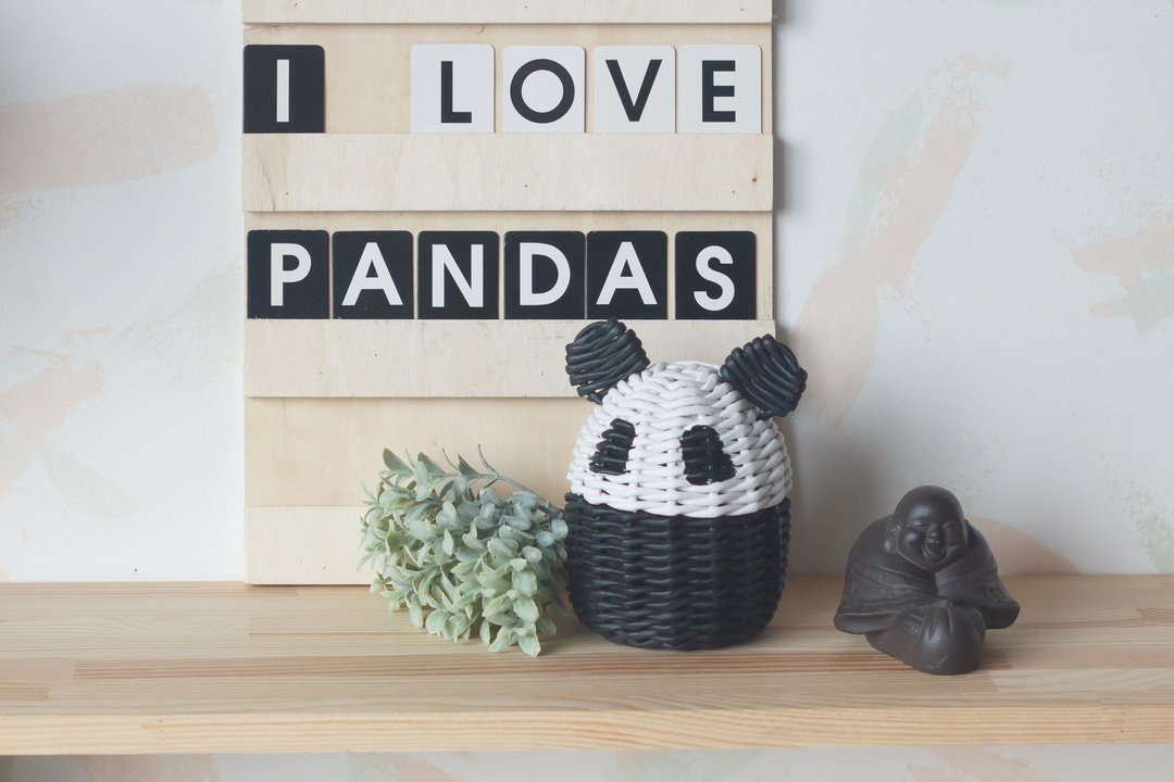 Small panda wicker box, gift for kids - 收纳用品 - 纸 白色