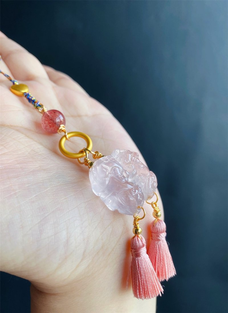 粉晶 貔貅 草莓晶 爱心 招财 人缘 贵人 桃花 礼物 包挂 - 吊饰 - 水晶 粉红色