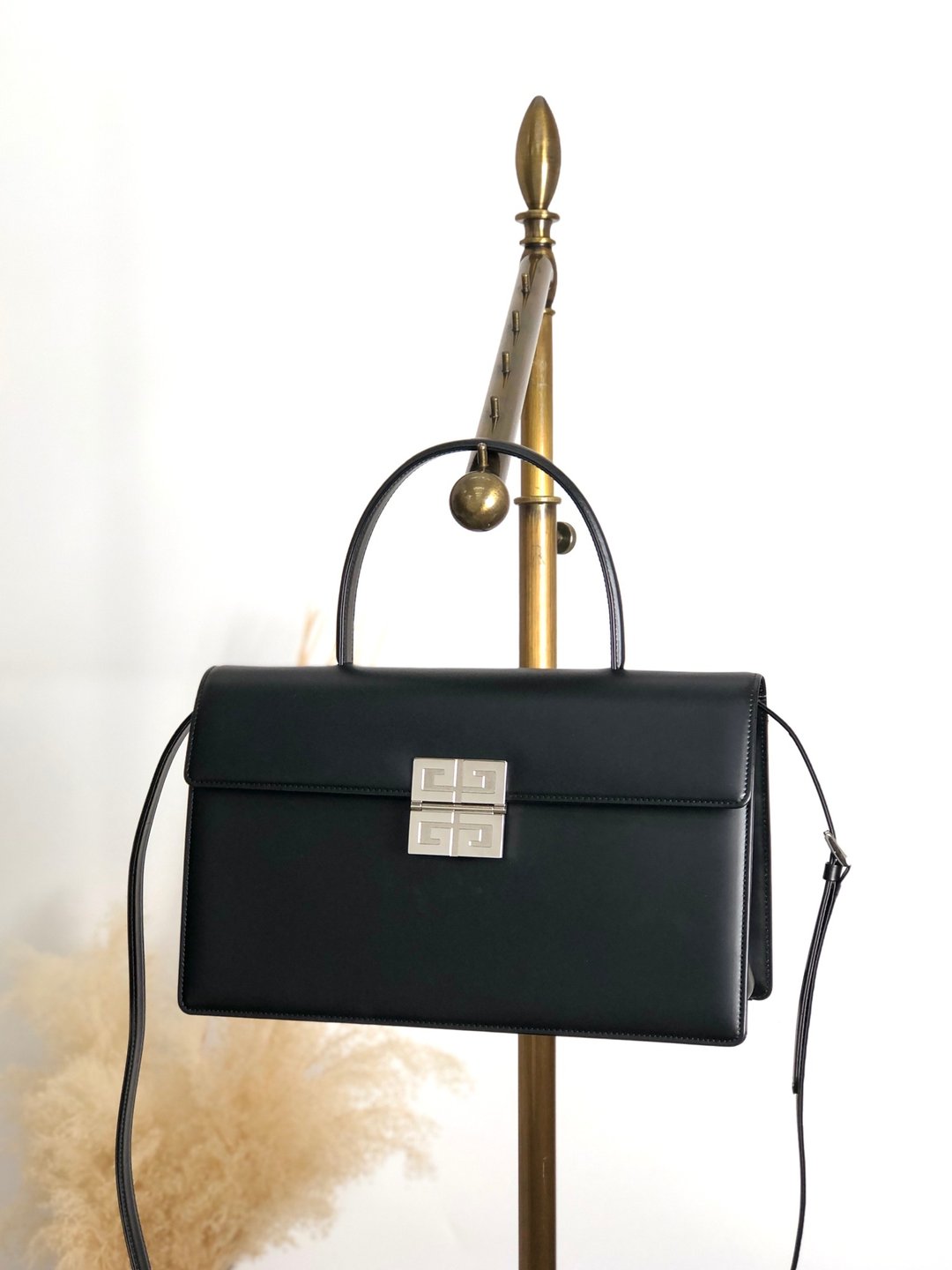【日本直送 名牌中古包】GIVENCHY 纪梵希 肩背包 黑色 4G Logo 皮革 2WAY vintage 古董 6rr85x - 侧背包/斜挎包 - 真皮 黑色