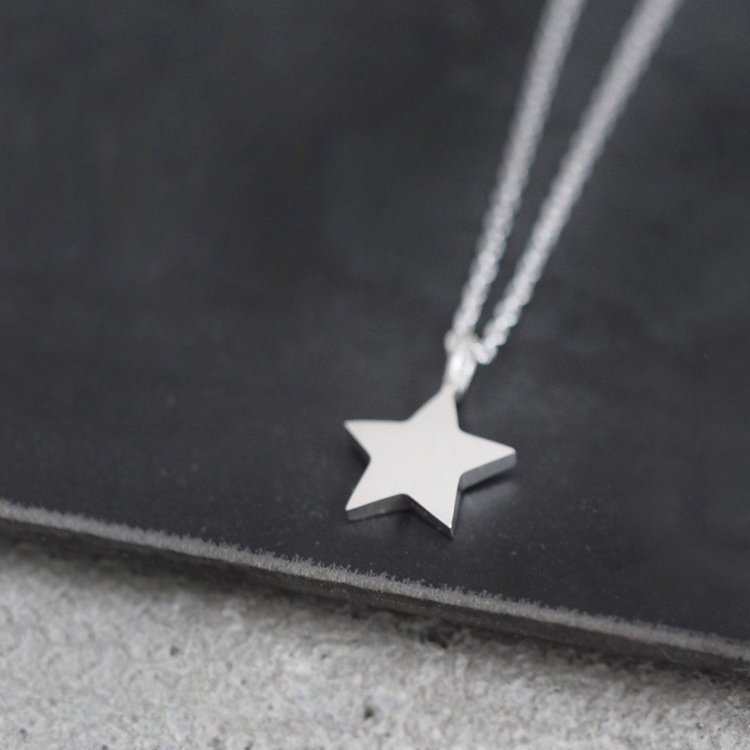 tiny star men's necklace Silver 925 - 项链 - 其他金属 银色