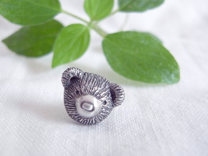 Teddy bear 泰迪熊 54号 | 纯银 耳针 耳环 | 1款是单1个喔 ! - 耳环/耳夹 - 纯银 灰色