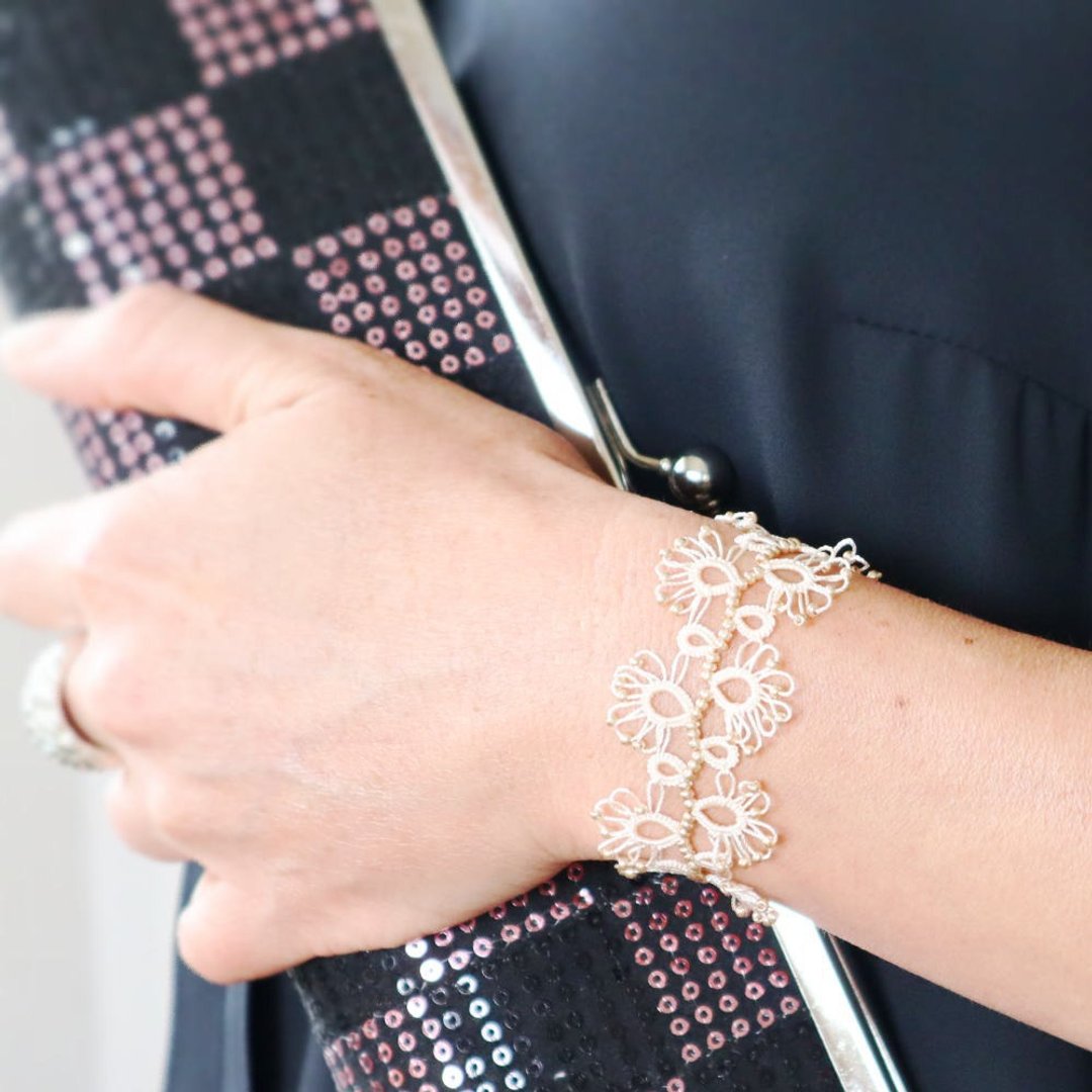Tatting Lace 手链【Lace】象牙白 - 手链/手环 - 其他人造纤维 白色