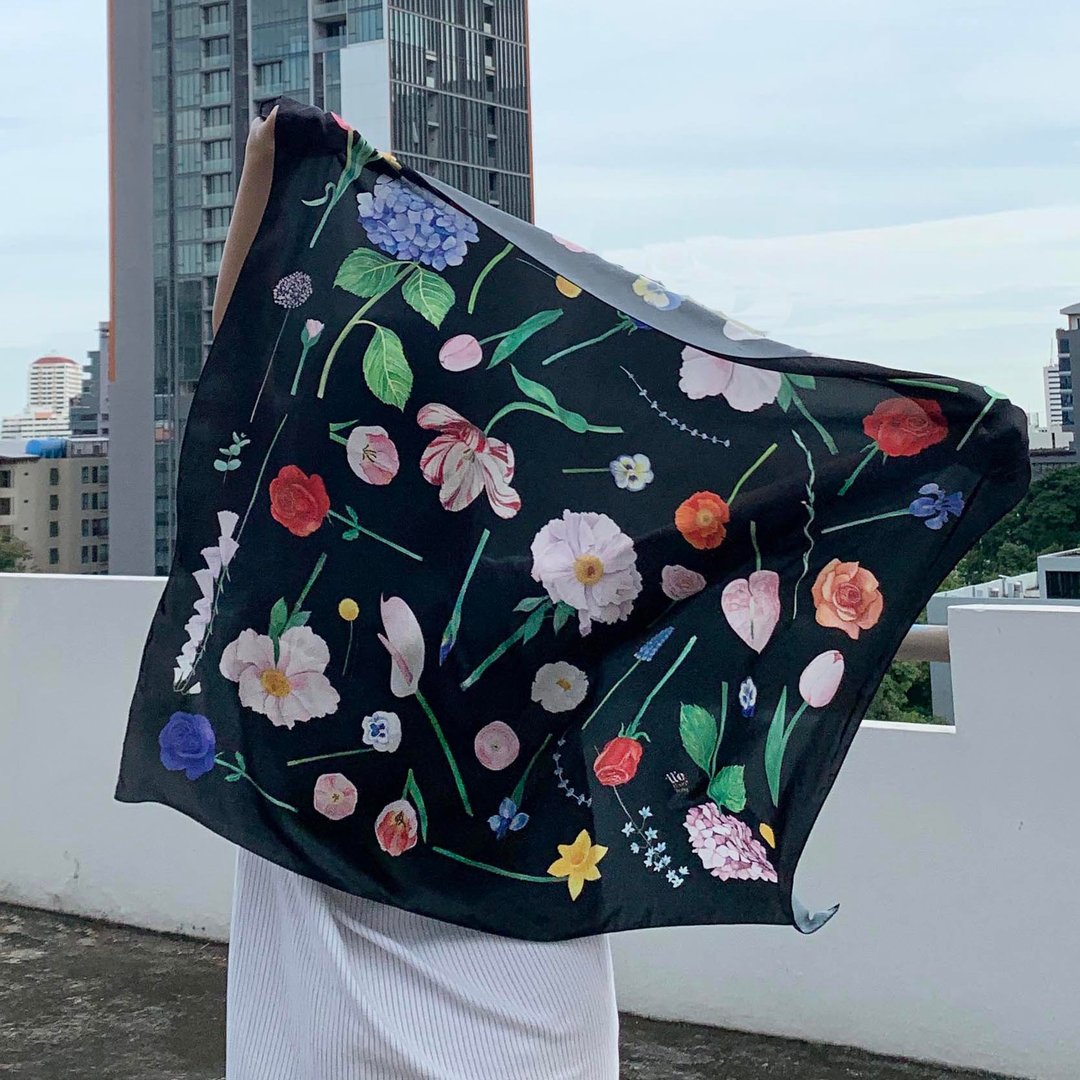 Scarf : silk satin ttq floral scarf : Black - 丝巾 - 丝．绢 黑色